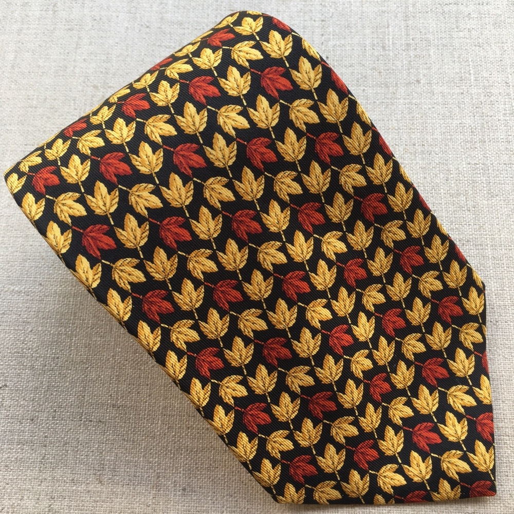 John Comfort Maple Leaf Pattern Silk Tie